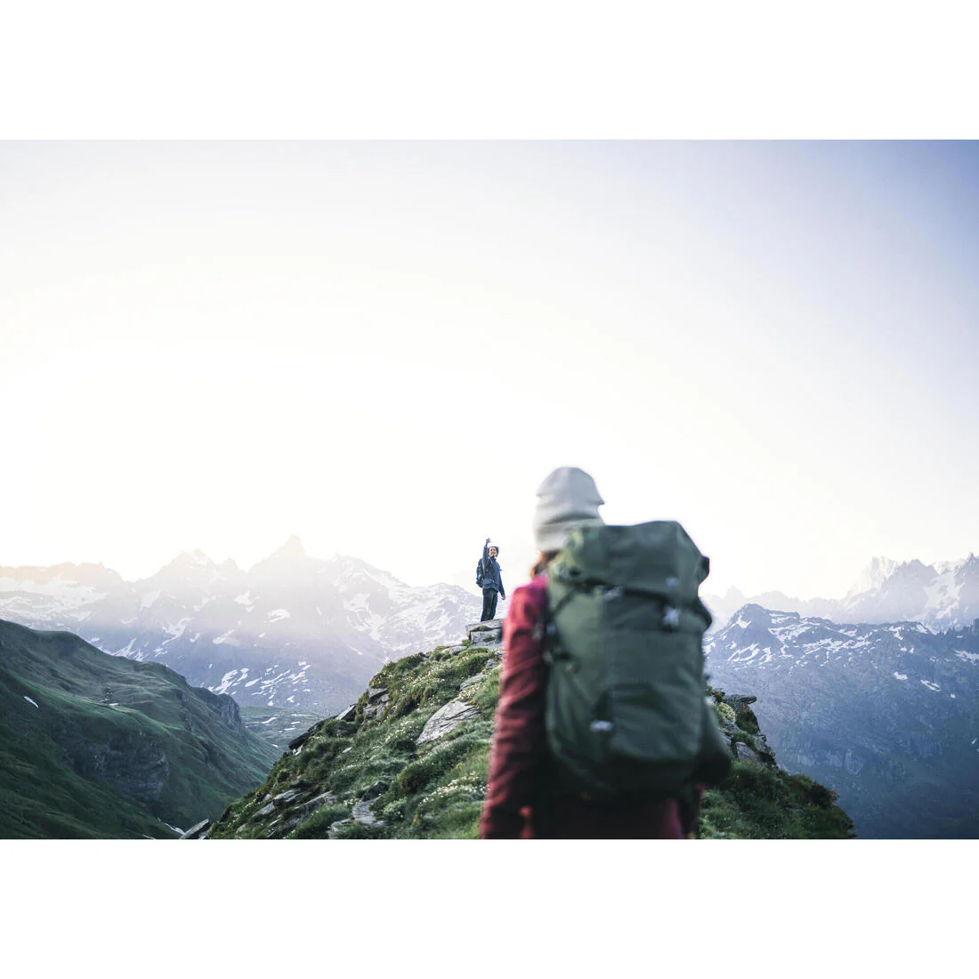 Men’s Mountain Hiking Fleece MH100 Full Zip - Image 12