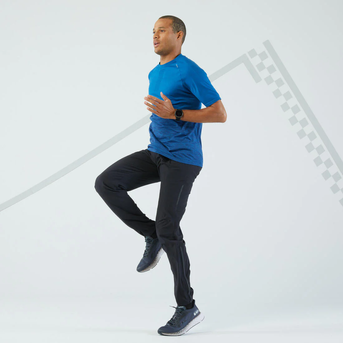 Men's Running Lightweight Trousers - KIPRUN Run 500 Light - Black - Image 10