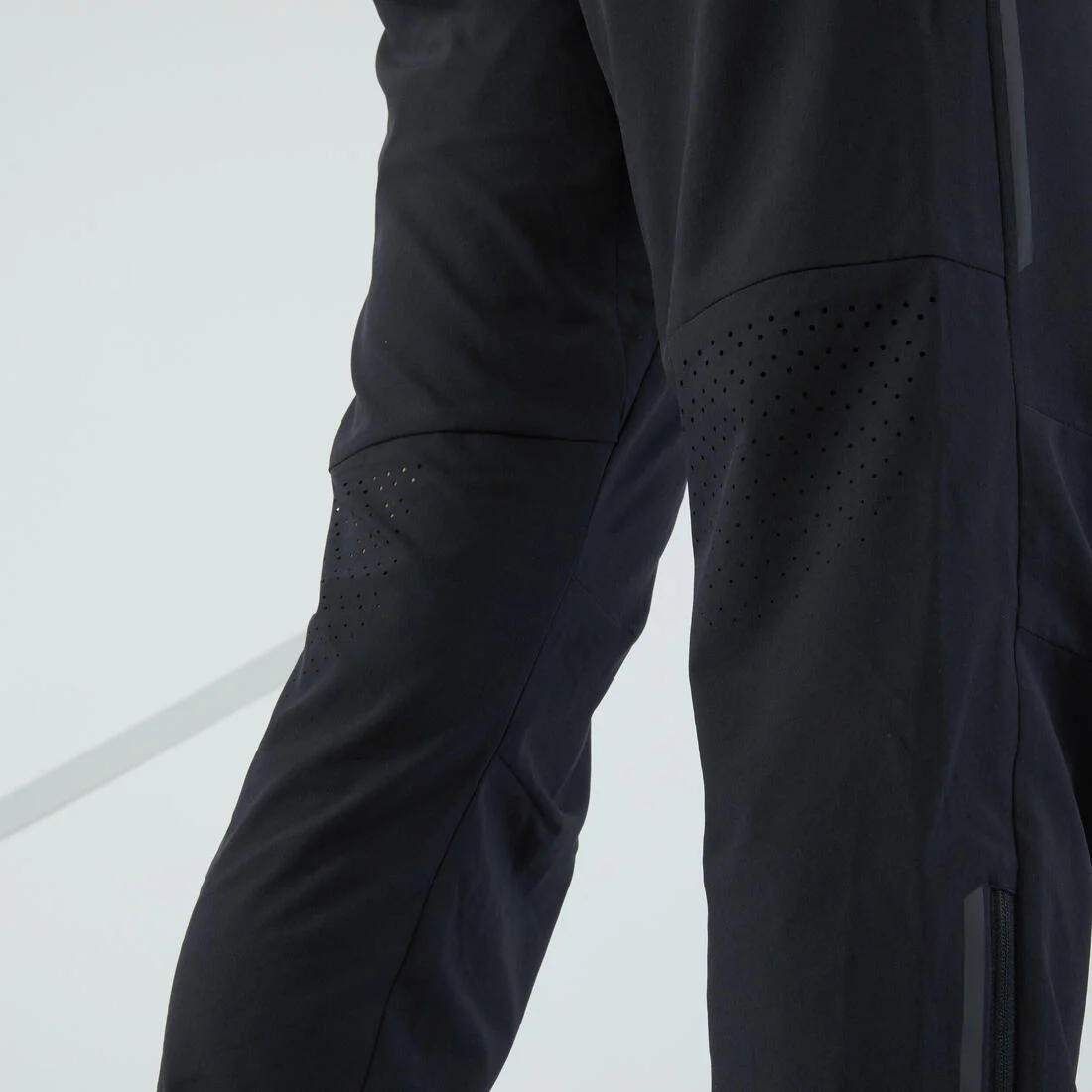 Men's Running Lightweight Trousers - KIPRUN Run 500 Light - Black - Image 7