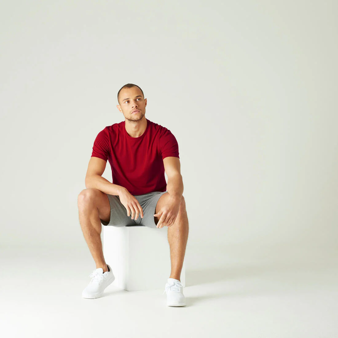 Men's Short-Sleeved Straight-Cut Crew Neck Cotton Fitness T-Shirt 500 Garnet - Image 60