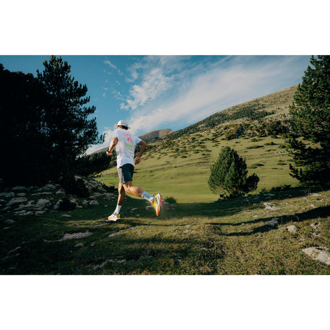 Men's Trail Running Shorts-KIPRUN Run 900 Ultra - Image 10