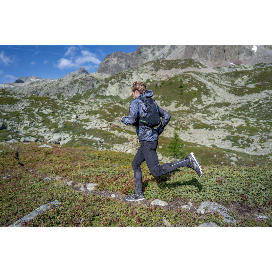 MEN'S TRAIL RUNNING TIGHTS - BLACK/GREY - Image 20