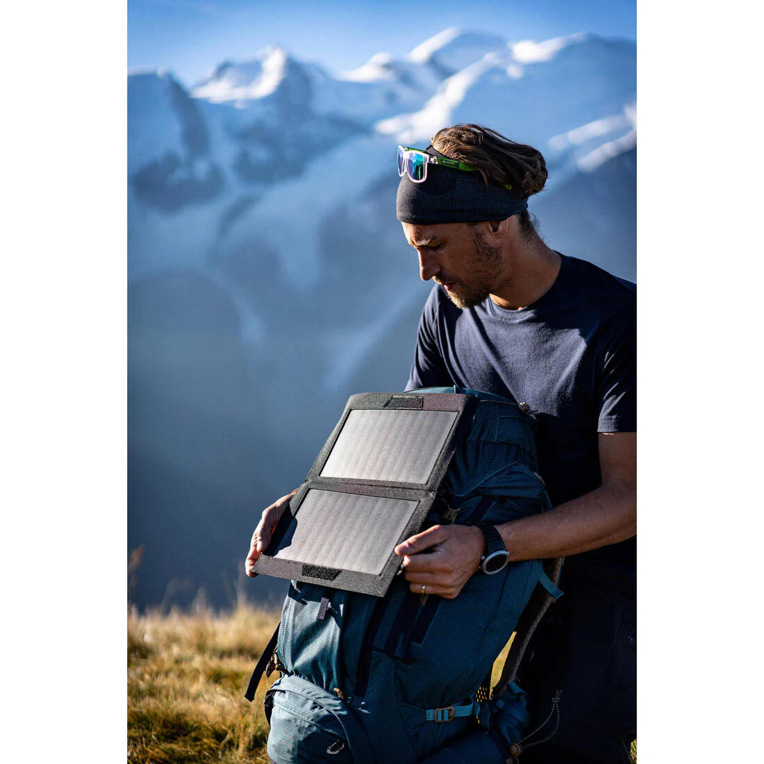 Men's Trekking 50+10 L Backpack MT500 Air - Image 18