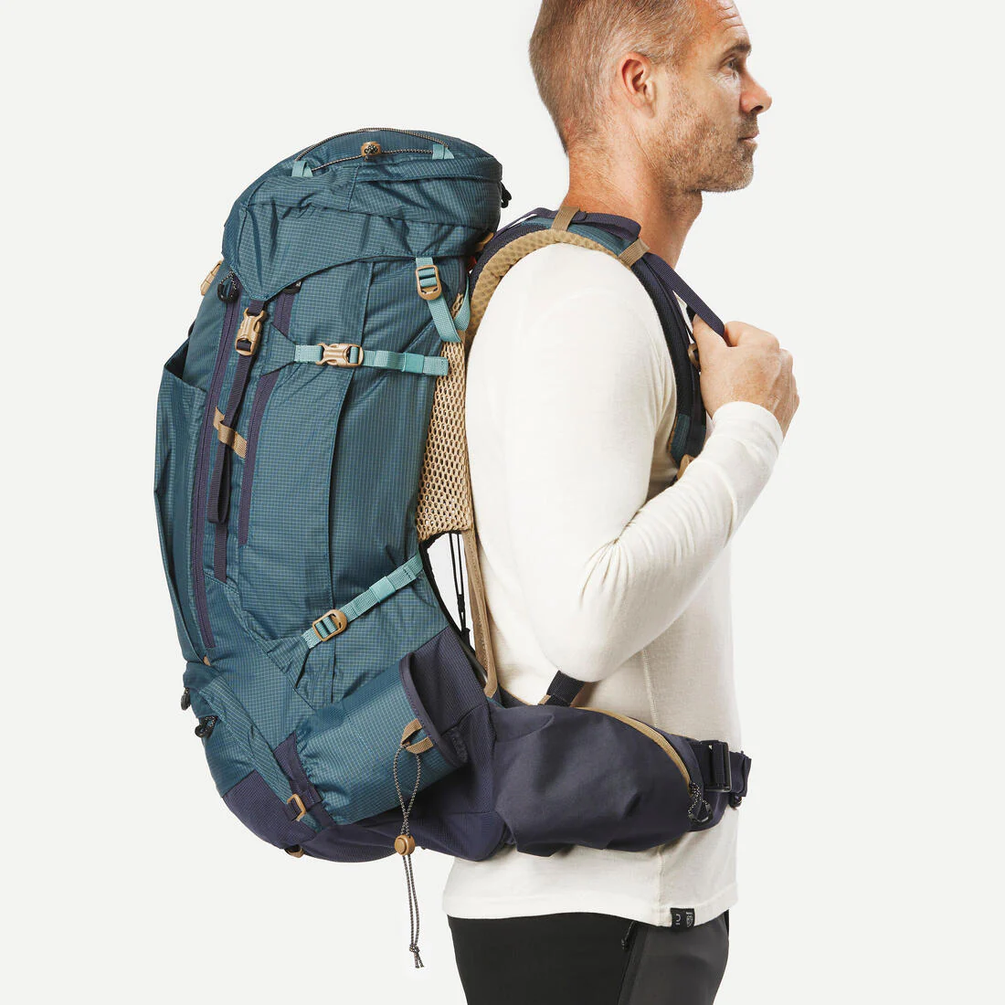 Men's Trekking 50+10 L Backpack MT500 Air - Image 3