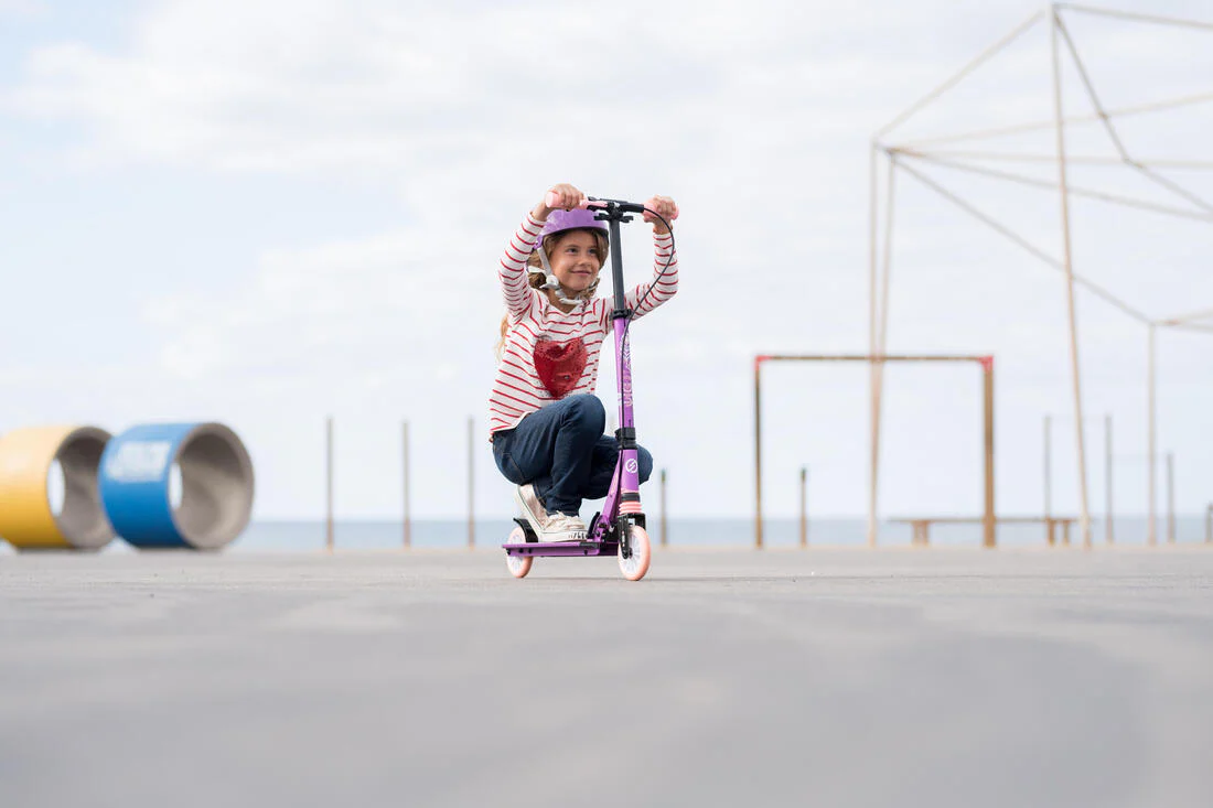 Mid 5 Kids' Scooter with Handlebar Brake and Suspension - Image 25