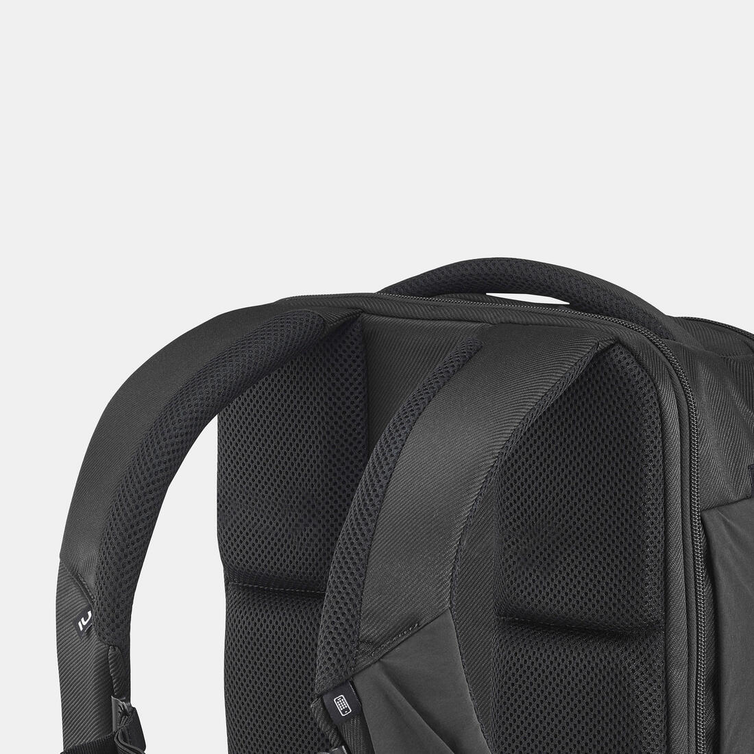 Multi-pocket hiking backpack 23 L, Escape 500 - Image 8