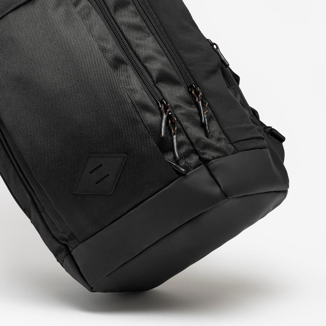 Multi-pocket hiking backpack 23 L, Escape 500 - Image 9