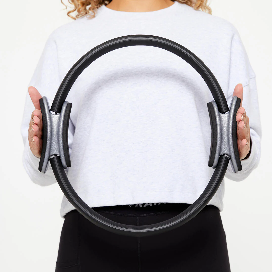 Pilates Ring with Ergonomic Grip - Black - Image 3