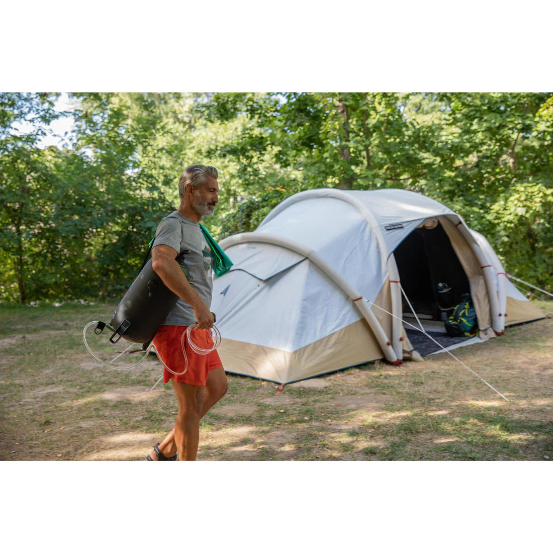PRESSURE SOLAR CAMPING SHOWER - 10 LITRES - Image 8