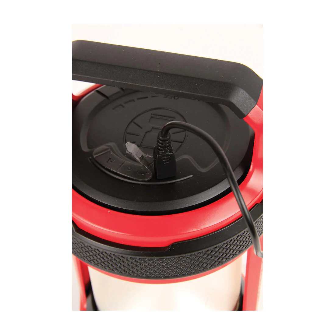 Rechargeable Outdoor Lantern - 550 Lumens - Image 3