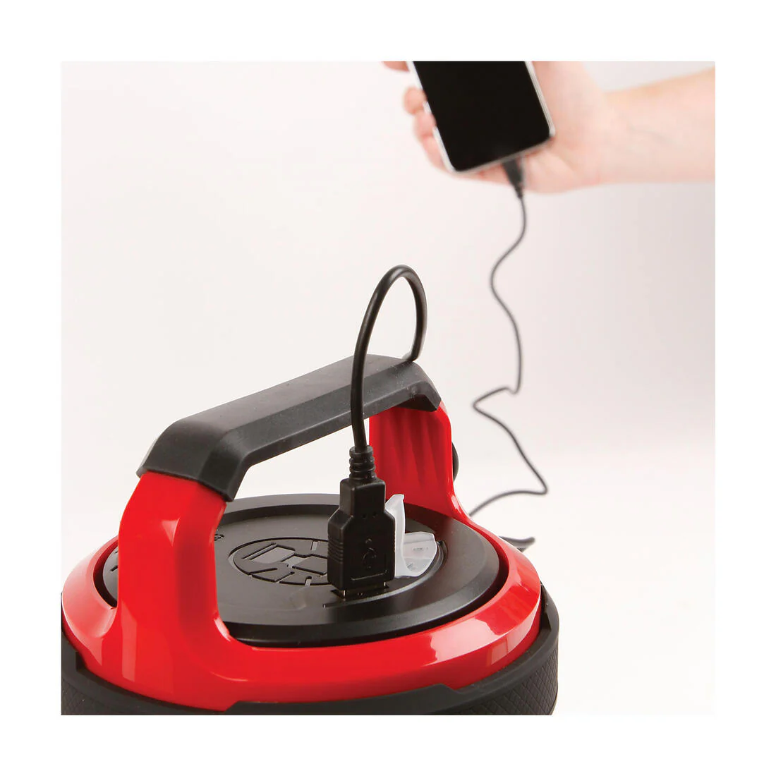 Rechargeable Outdoor Lantern - 550 Lumens - Image 5