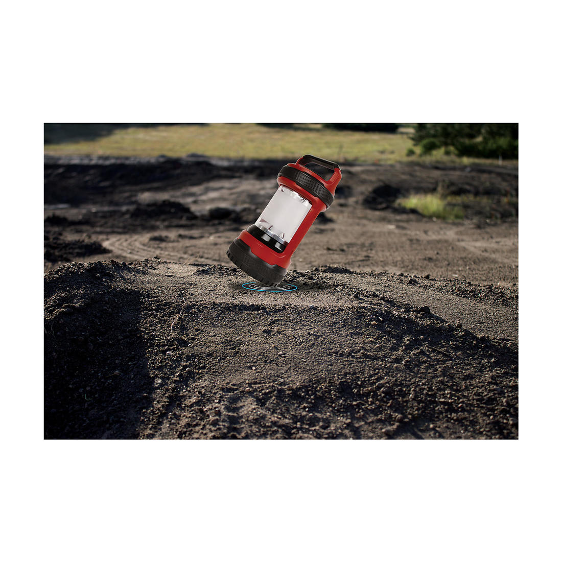 Rechargeable Outdoor Lantern - 550 Lumens - Image 9