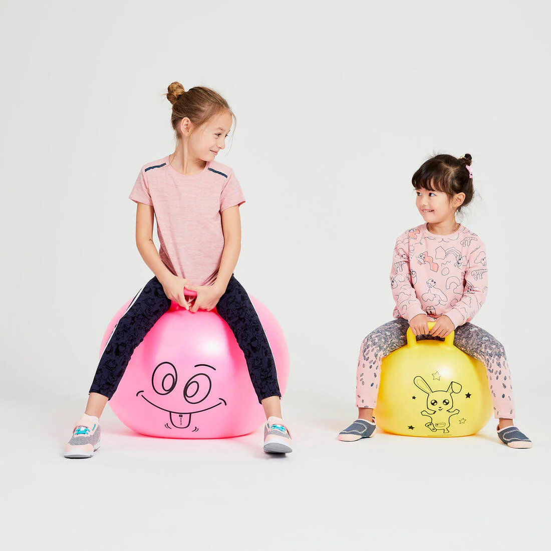 Resist 60 cm Kids' Gym Space Hopper - Pink - Image 11