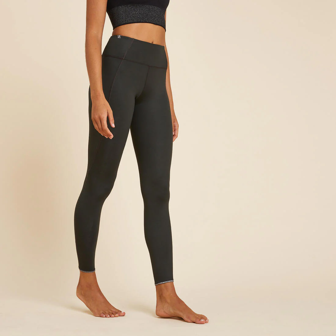 Reversible Dynamic Yoga Leggings - Image 2