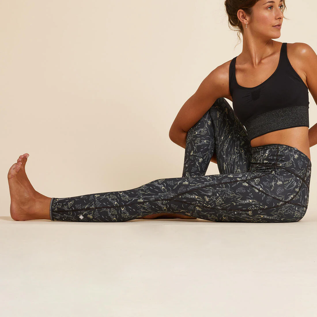 Reversible Dynamic Yoga Leggings - Image 4