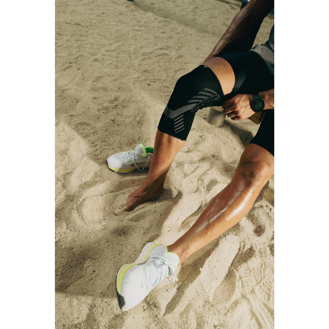 Right or left knee support with side reinforcements - Image 12