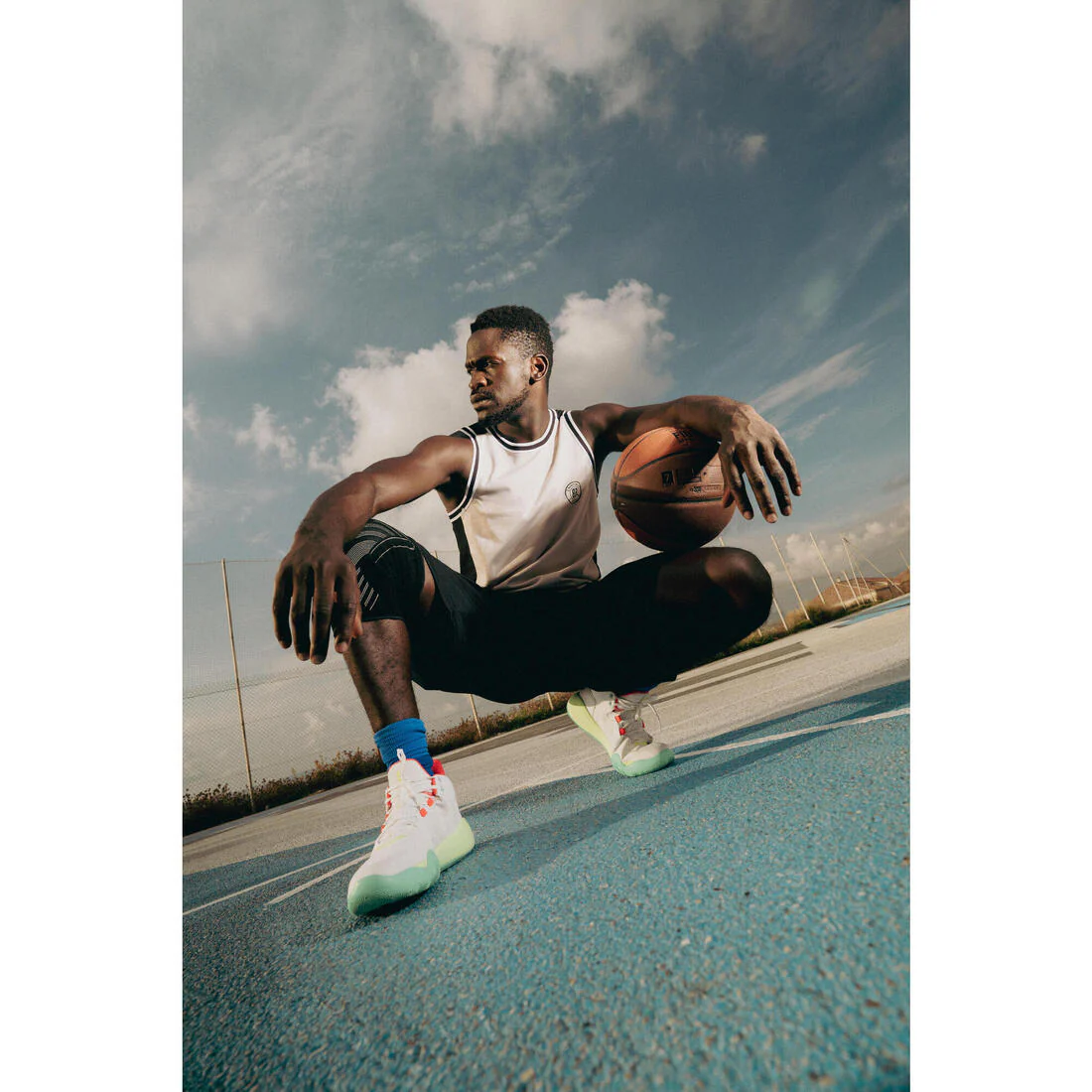Right or left knee support with side reinforcements - Image 17