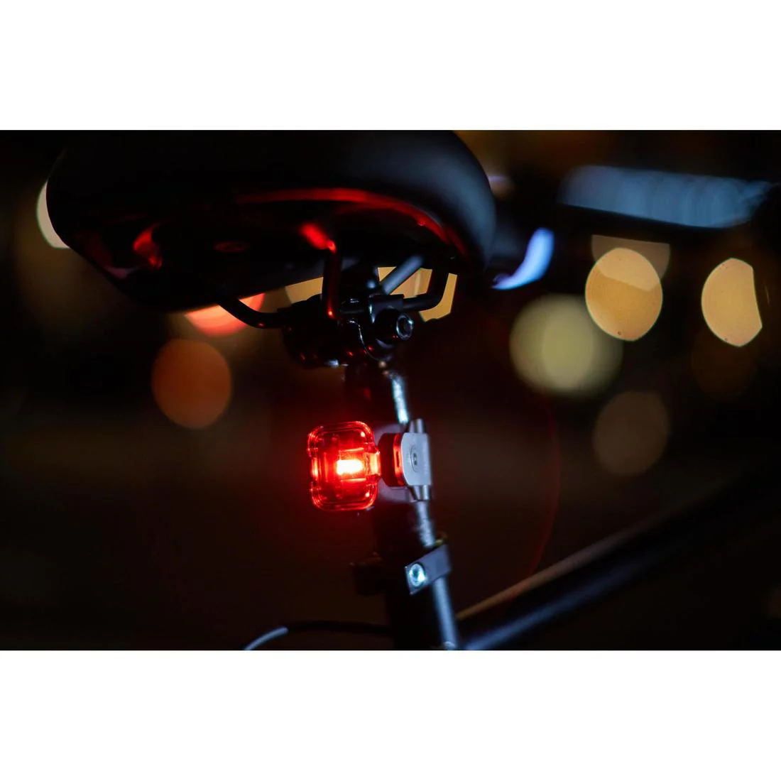 RL 520 LED USB Lock Rear Bike Light 4 Lumens - Image 9