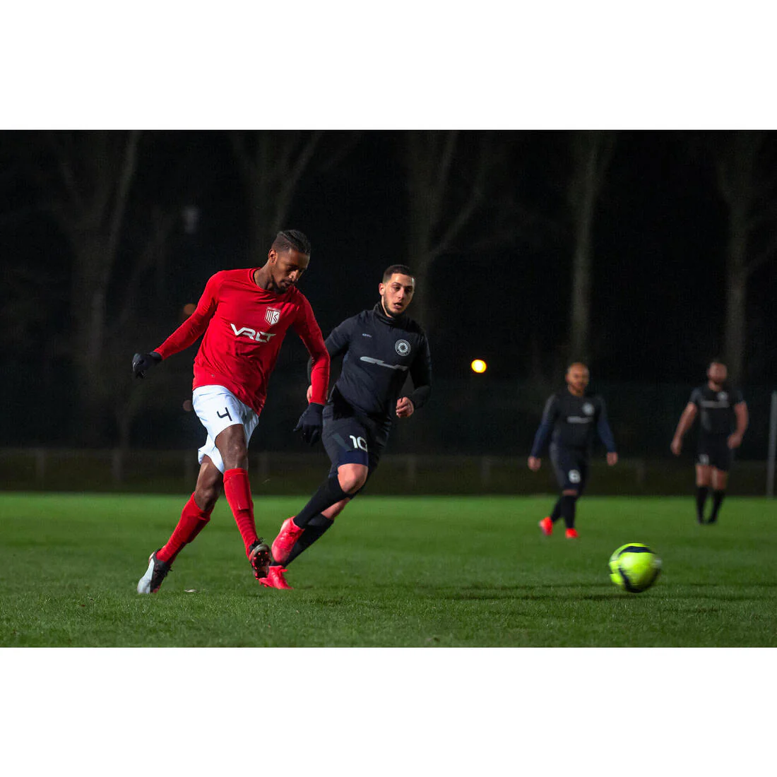 Seamless Long-Sleeved Thermal Football Base Layer Shirt Keepdry - Image 10