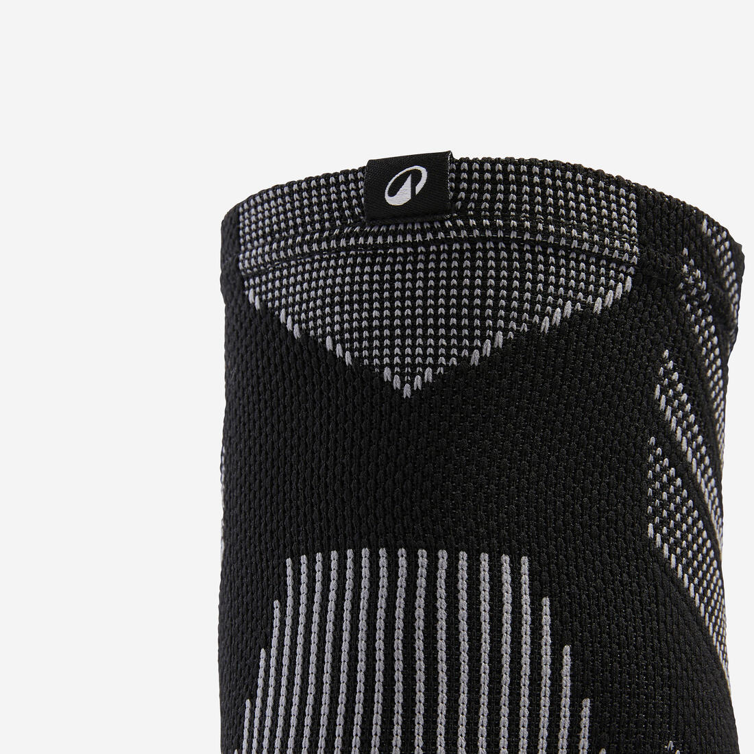 Seamless right or left elbow support - Image 9
