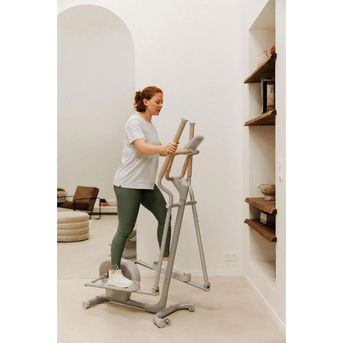 Self-powered 20-programme cross trainer, Initial Elliptical 300 - Image 15