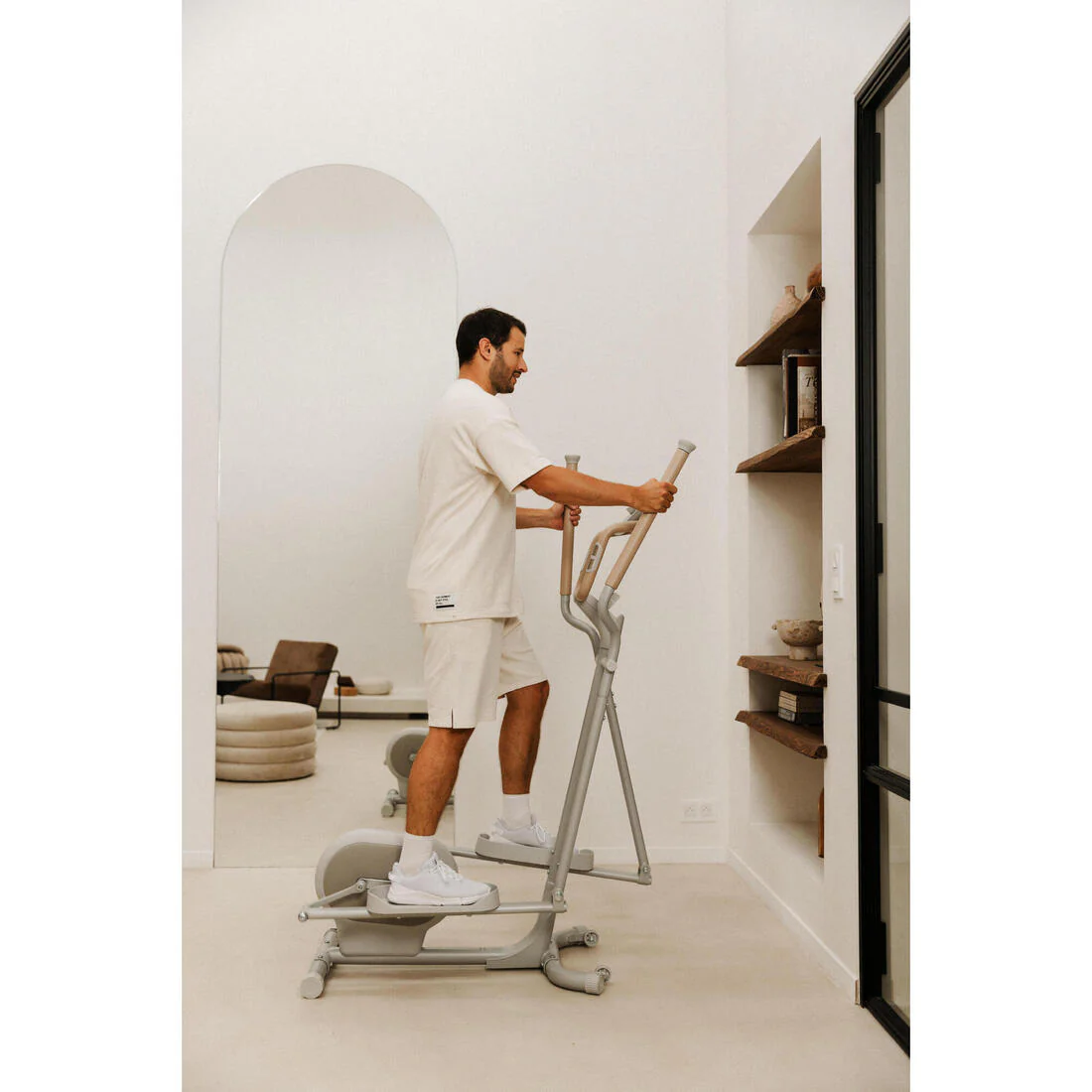 Self-powered 20-programme cross trainer, Initial Elliptical 300 - Image 6