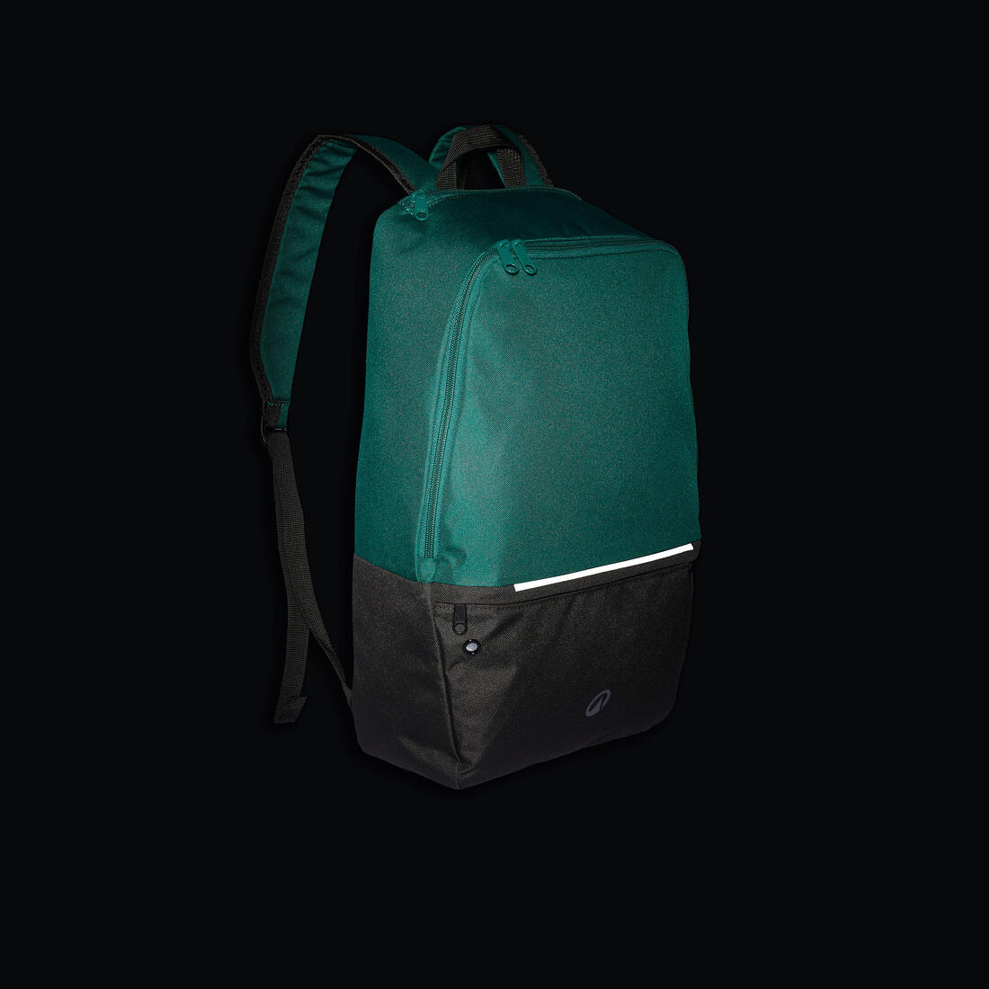 Sports backpack with shoe compartment 17L - Image 11