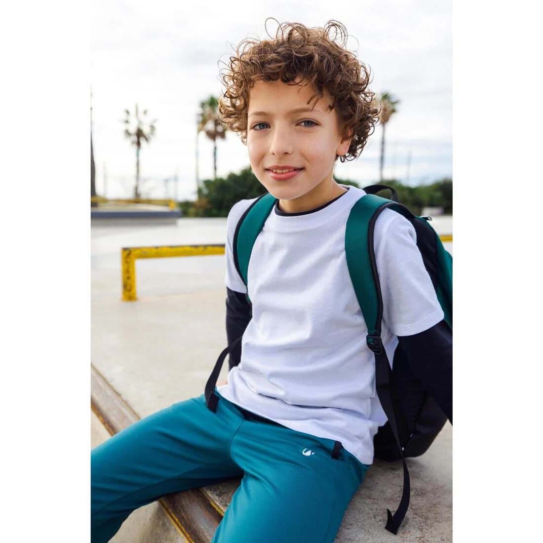 Sports backpack with shoe compartment 17L - Image 19