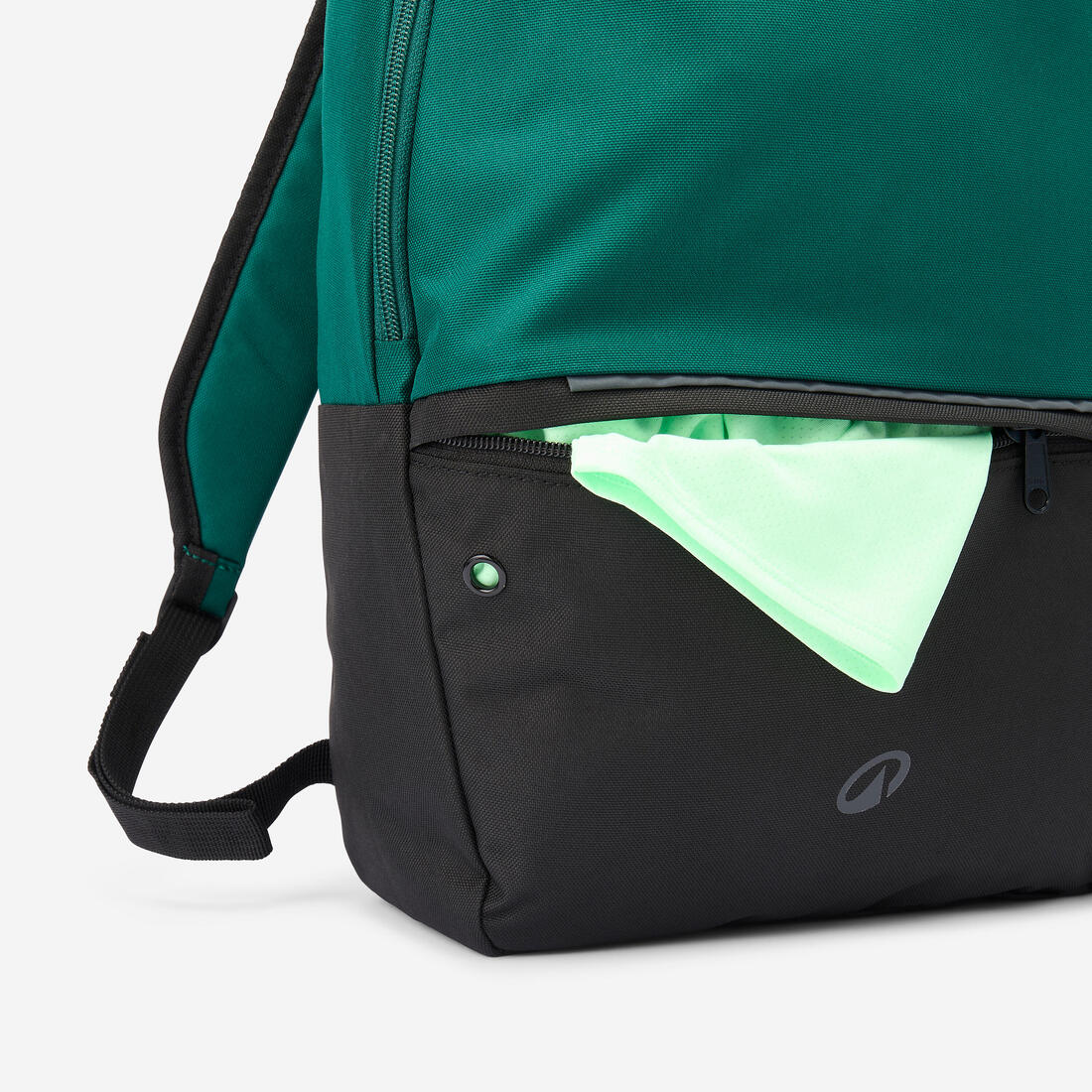 Sports backpack with shoe compartment 17L - Image 8
