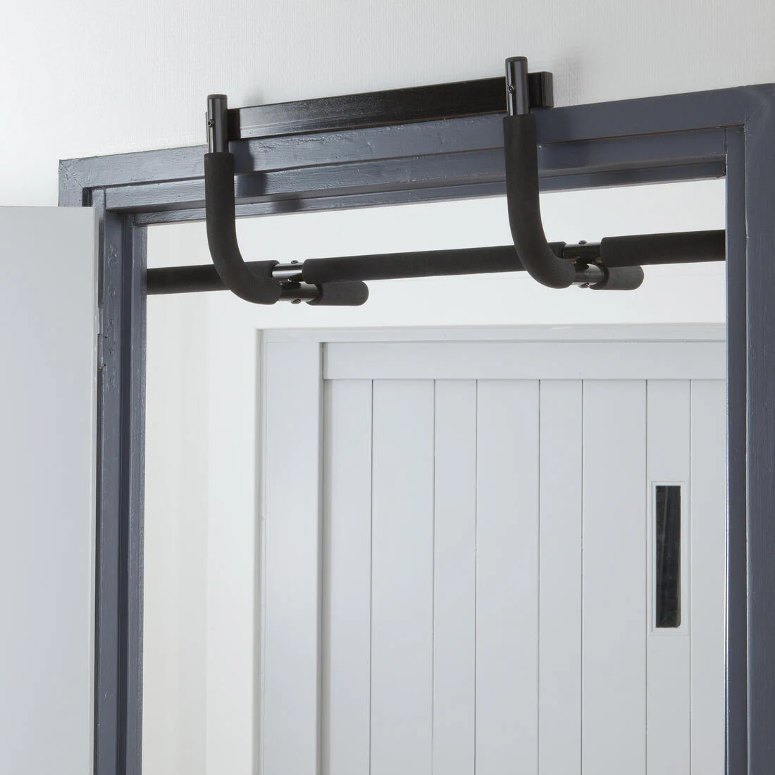 Strength Training Pull-Up Bar 500 - Image 14