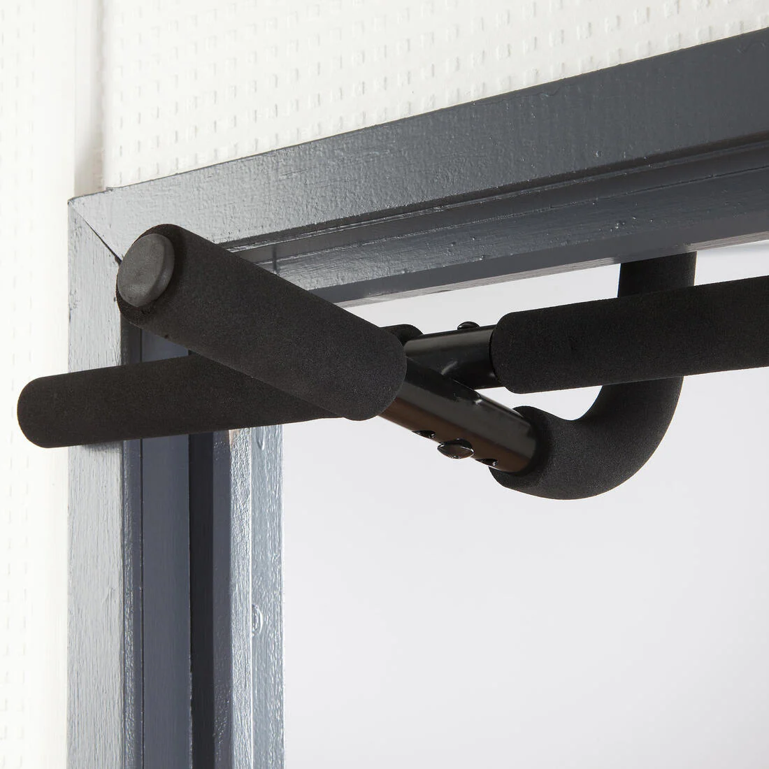 Strength Training Pull-Up Bar 500 - Image 15