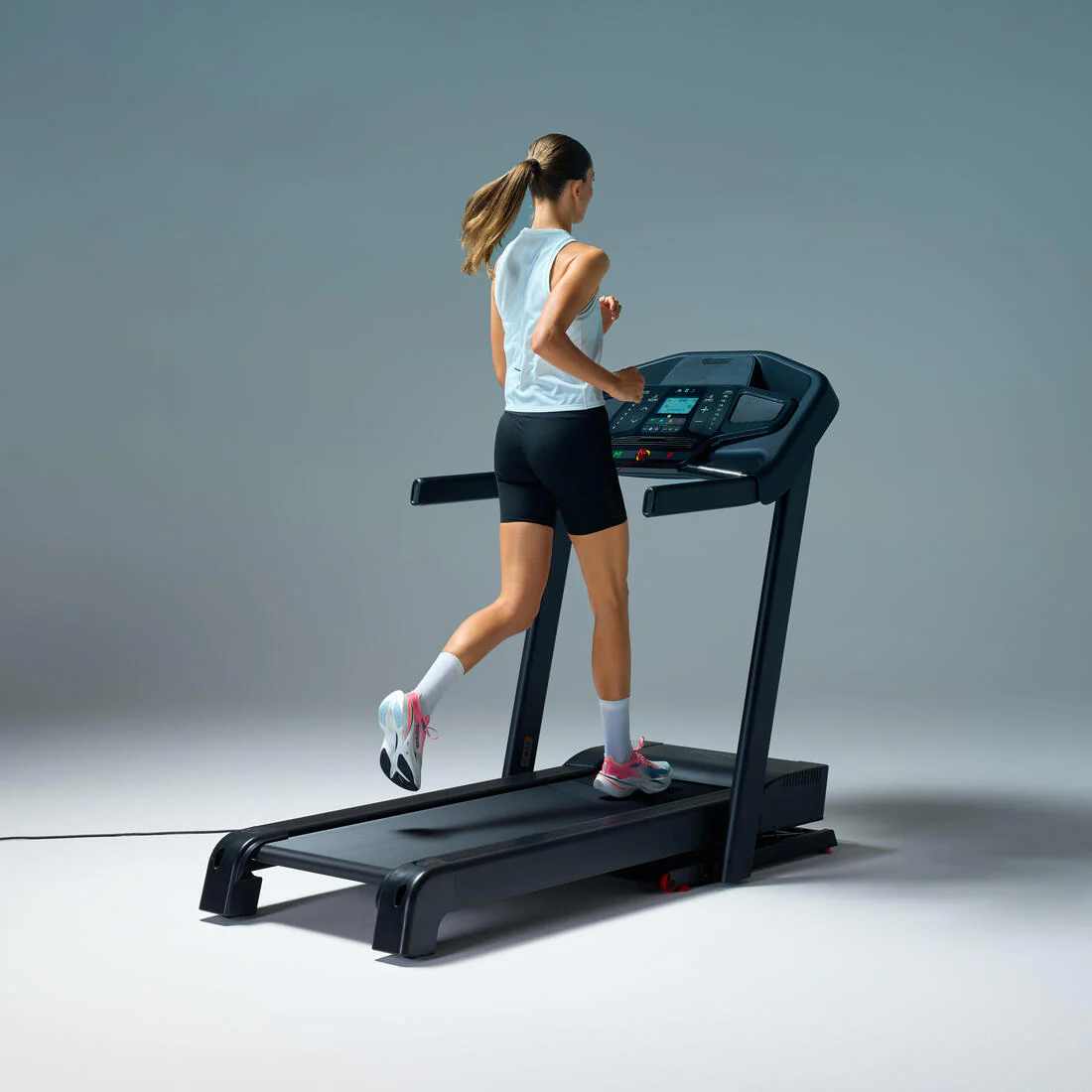 Treadmill 18 km/h T900C, with Decathlon Warranty - Image 11