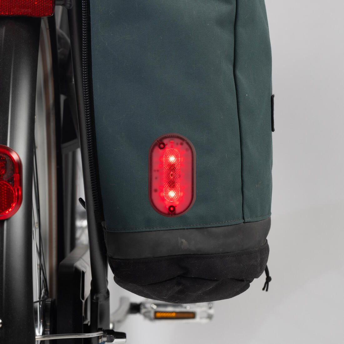 Twin-Pack USB Clip Front/Rear Bike Lights SL510 - Black - Image 9