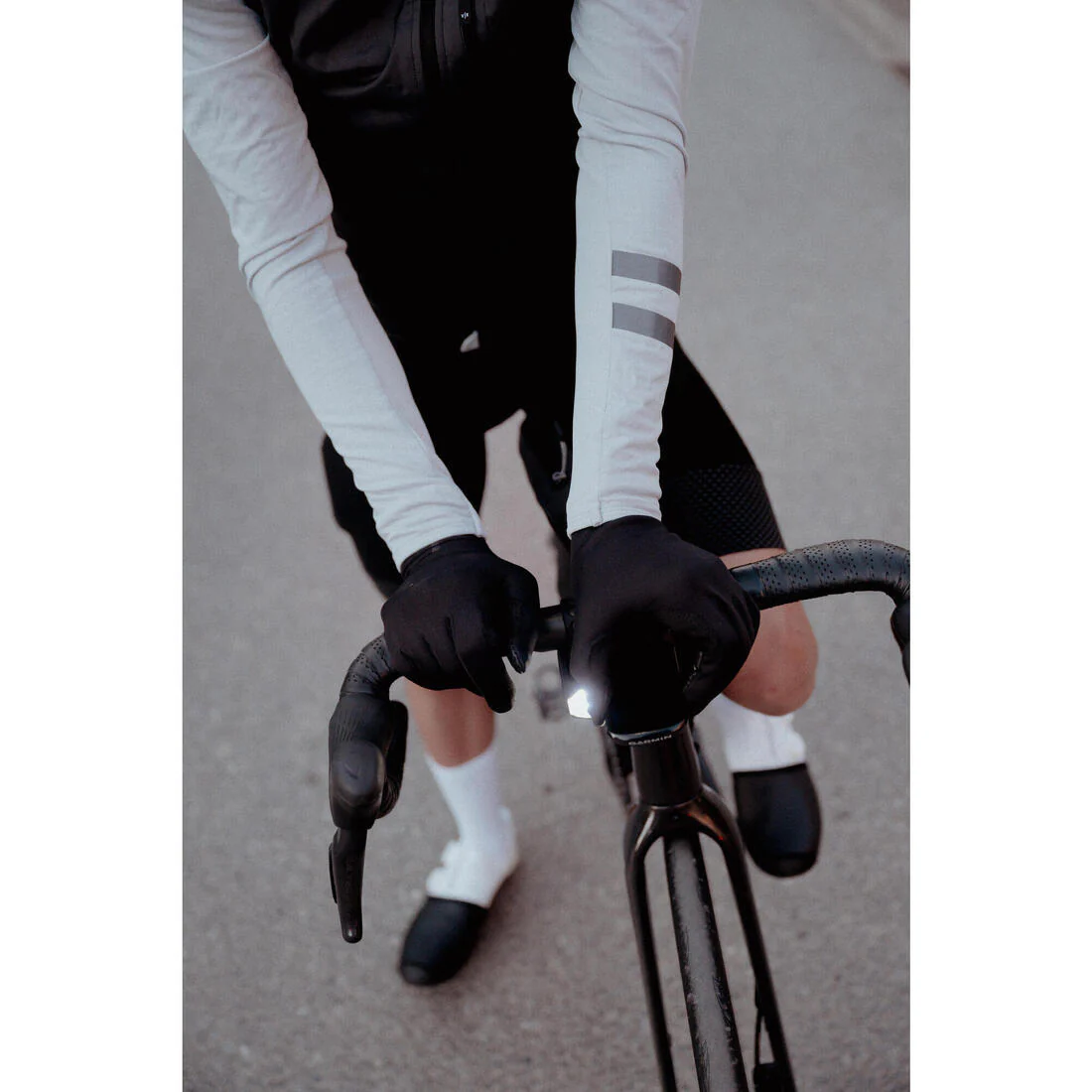 Unisex Cycling Gloves Black With Fleece Lining - 500 Series - Image 7