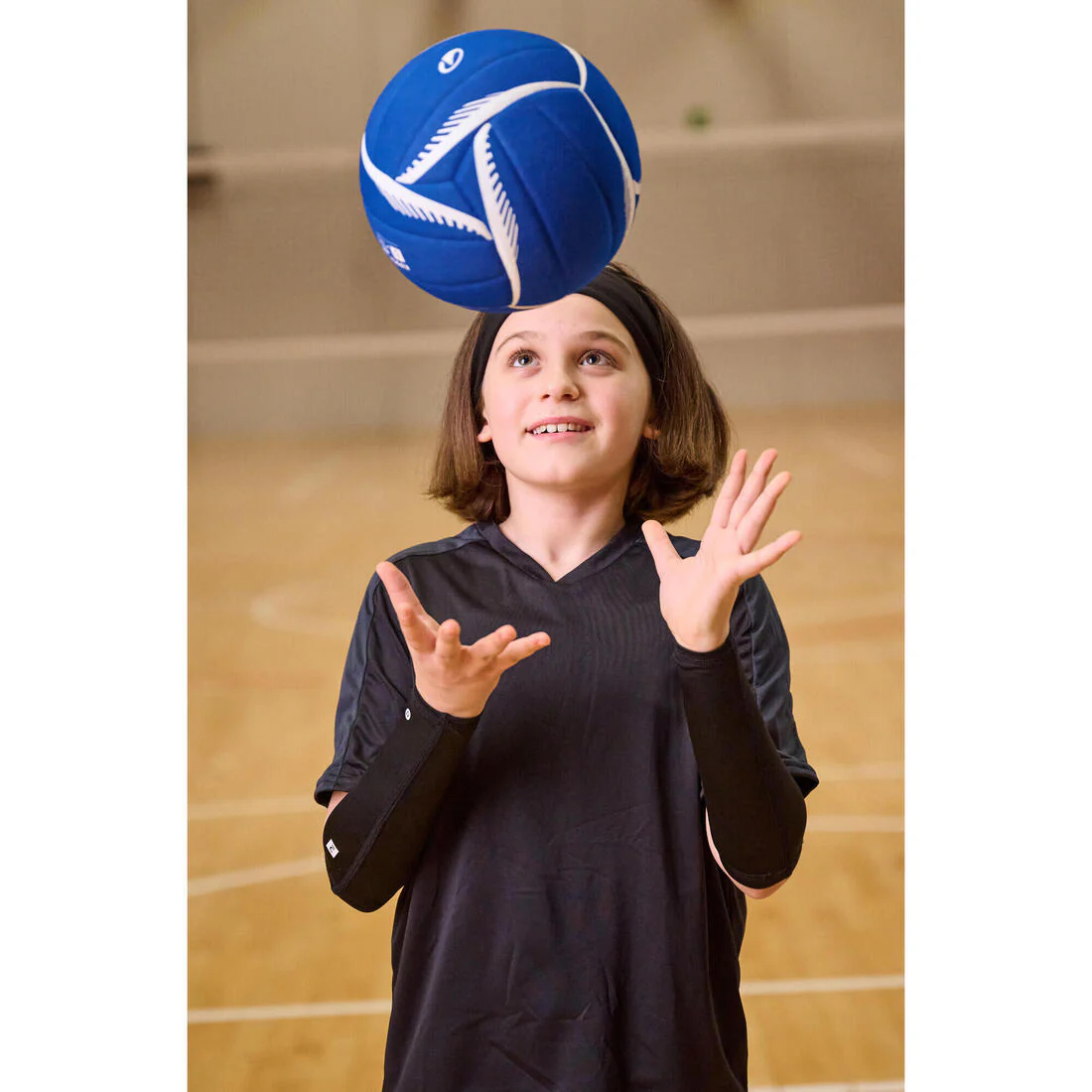 Volleyball 200 / 220 g Ball VB500 Soft - Blue/White - Image 8