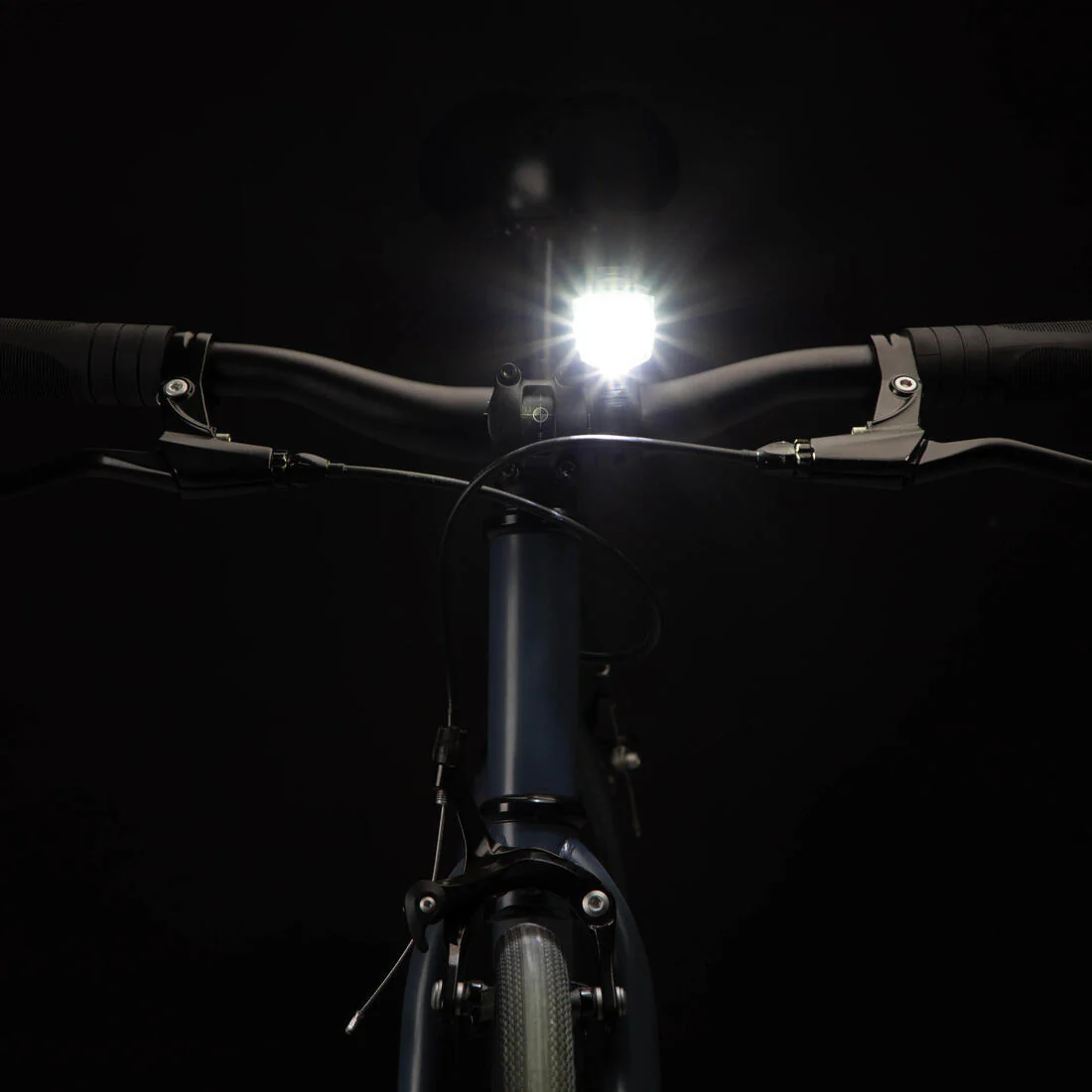 Waterproof front and rear battery-powered LED bike light set - Image 6