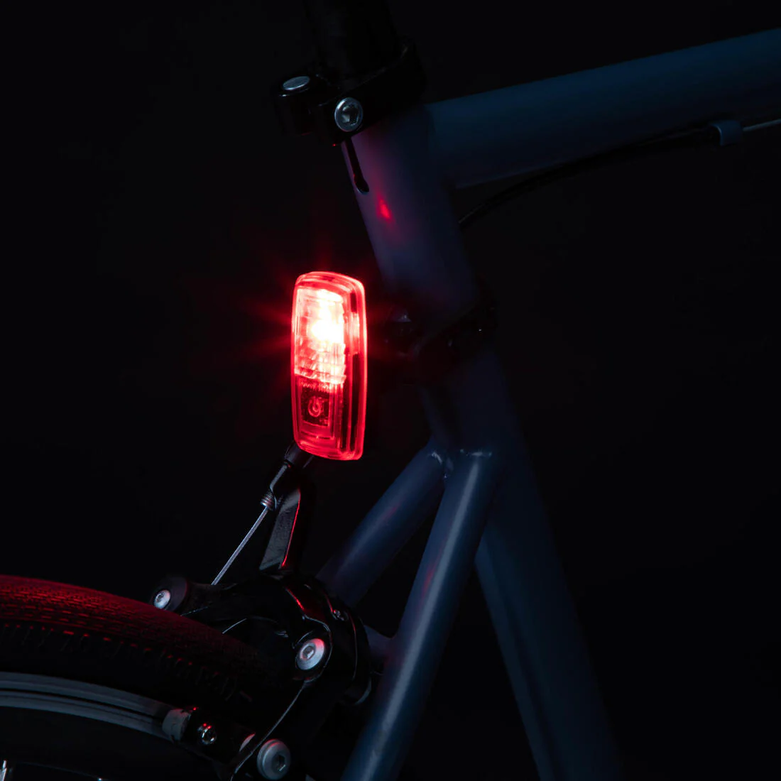 Waterproof front and rear battery-powered LED bike light set - Image 7