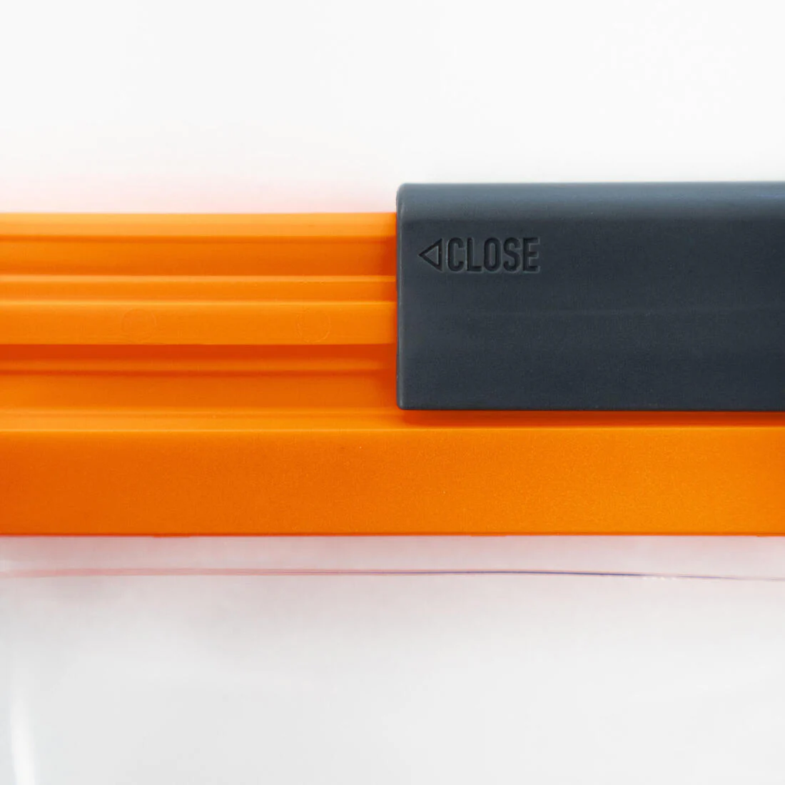WATERTIGHT PHONE POUCH IPX8 - Image 3