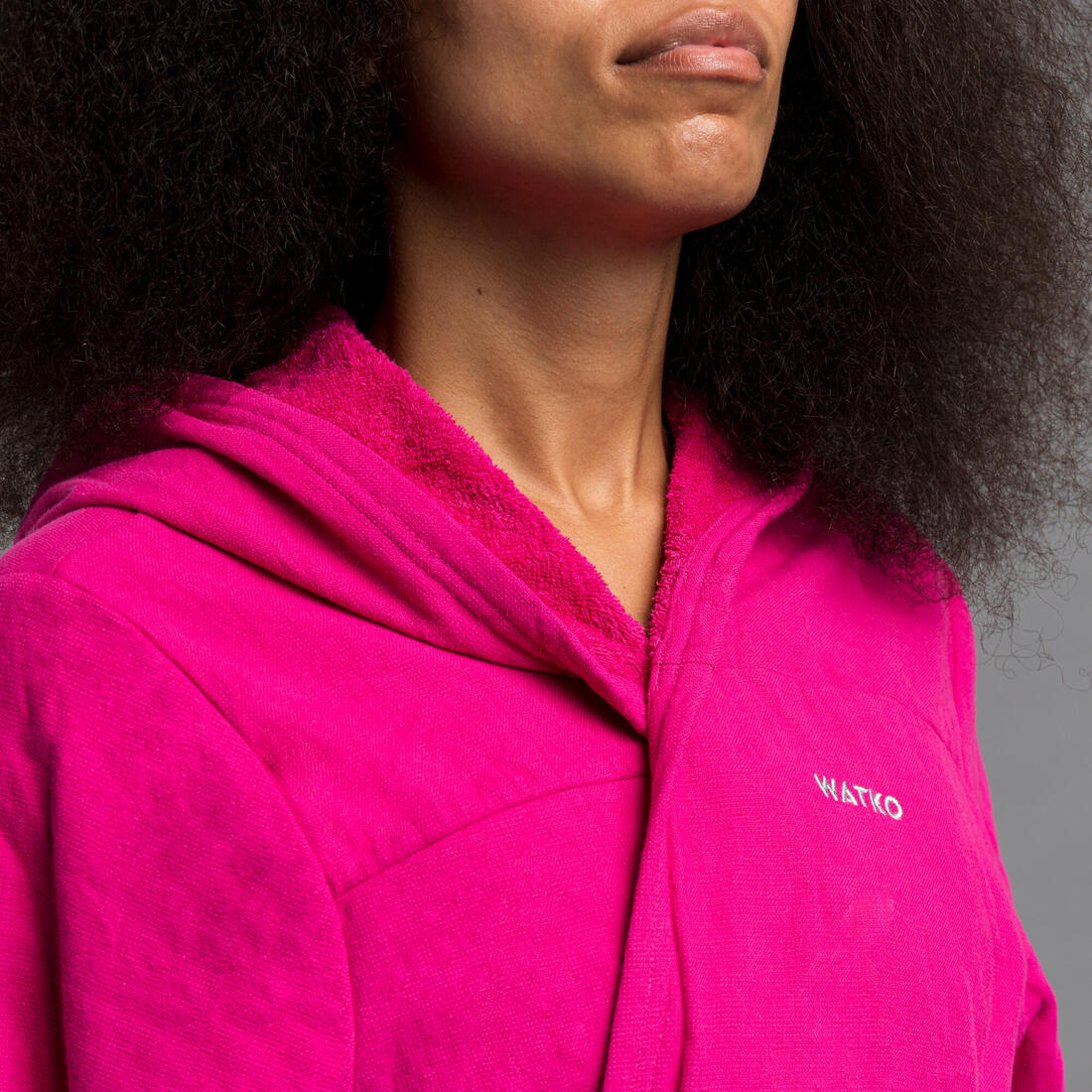Women’s compact pink cotton hooded bathrobe - Image 4