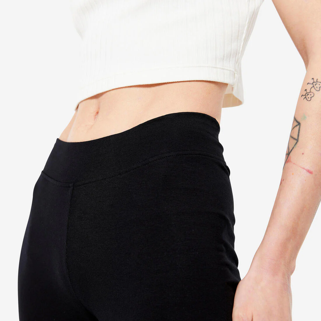 Women's Fitness Cycling Shorts - Ultra Black - Image 3