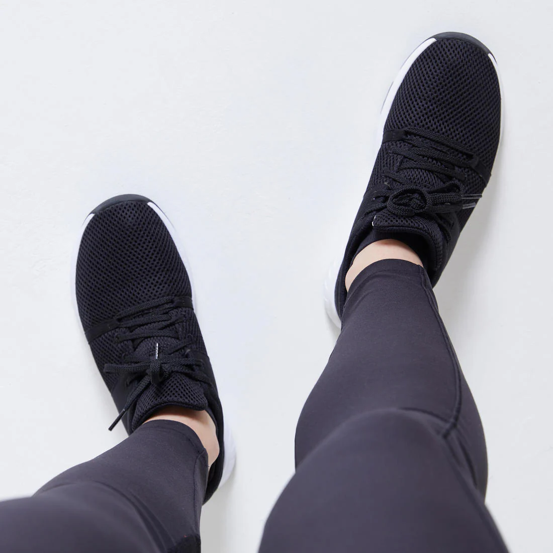 Women's Fitness Shoes 100 - Black - Image 4
