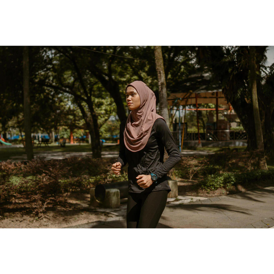 Women's KIPRUN V2 Running Hijab - Image 10