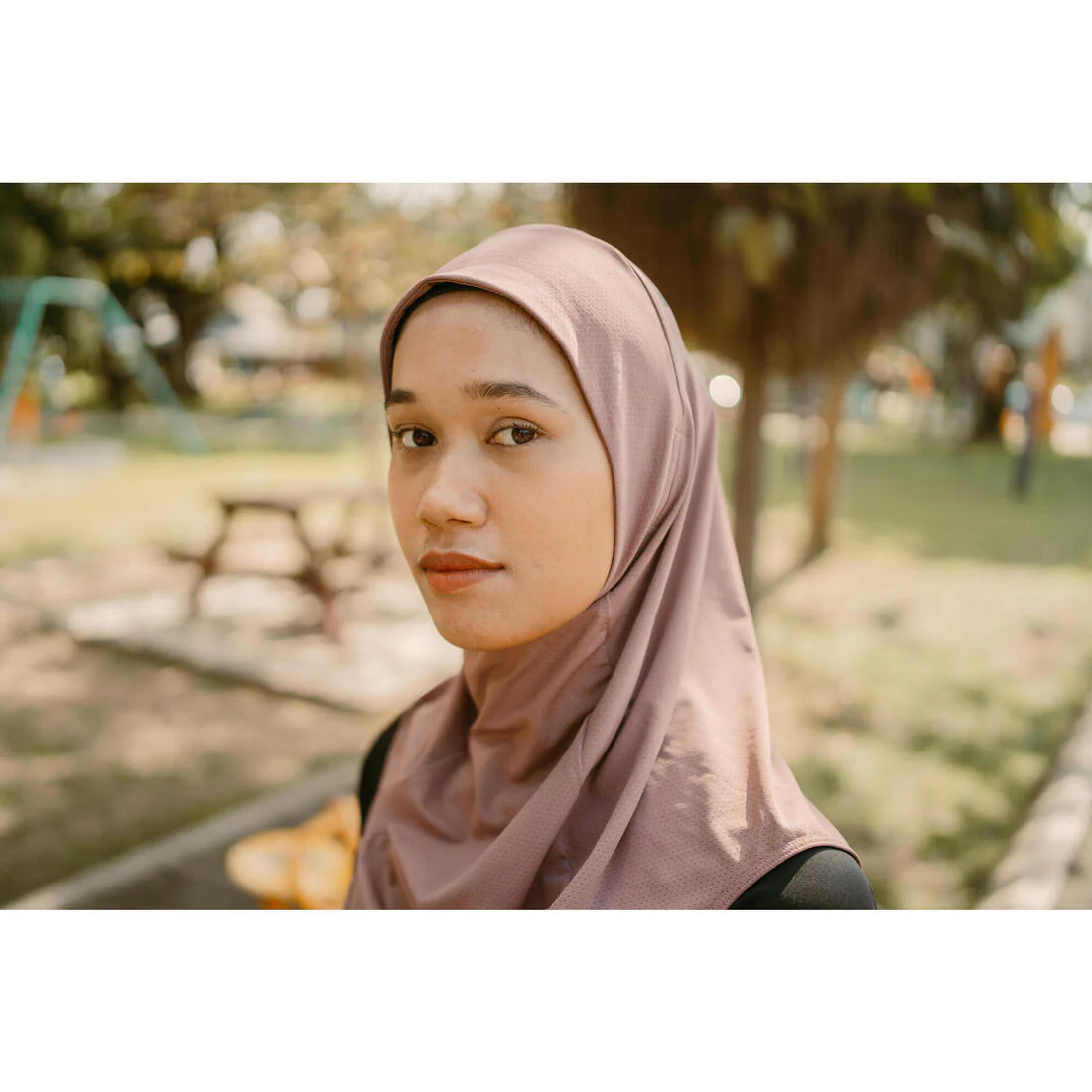 Women's KIPRUN V2 Running Hijab - Image 2
