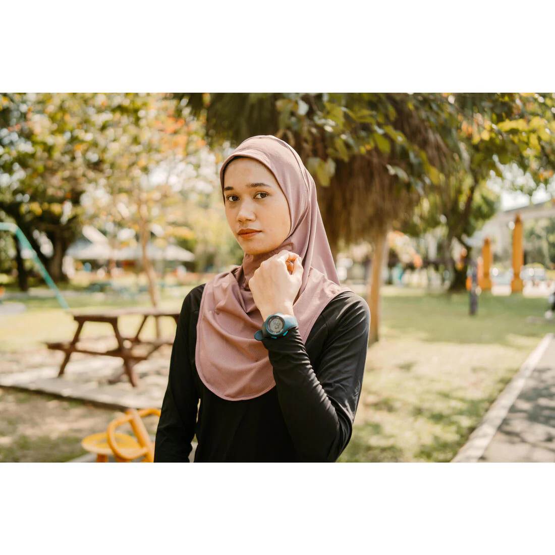 Women's KIPRUN V2 Running Hijab - Image 4