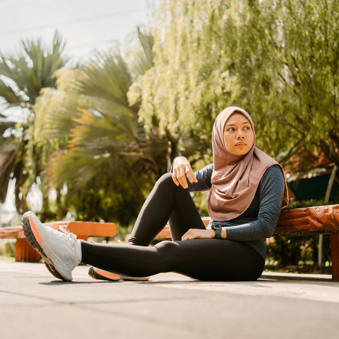 Women's KIPRUN V2 Running Hijab - Image 7
