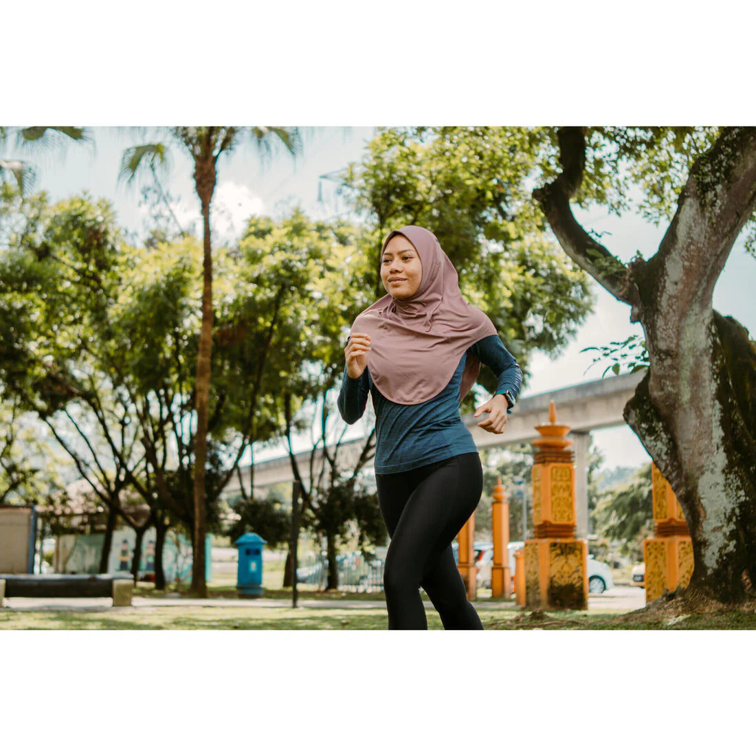 Women's KIPRUN V2 Running Hijab - Image 9