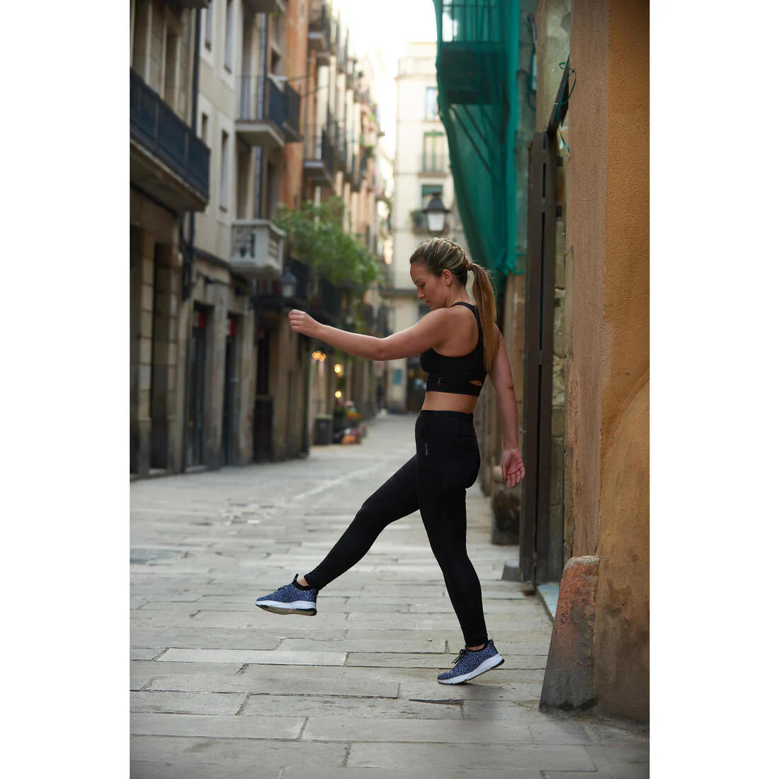 Women's Medium Support Crop Top