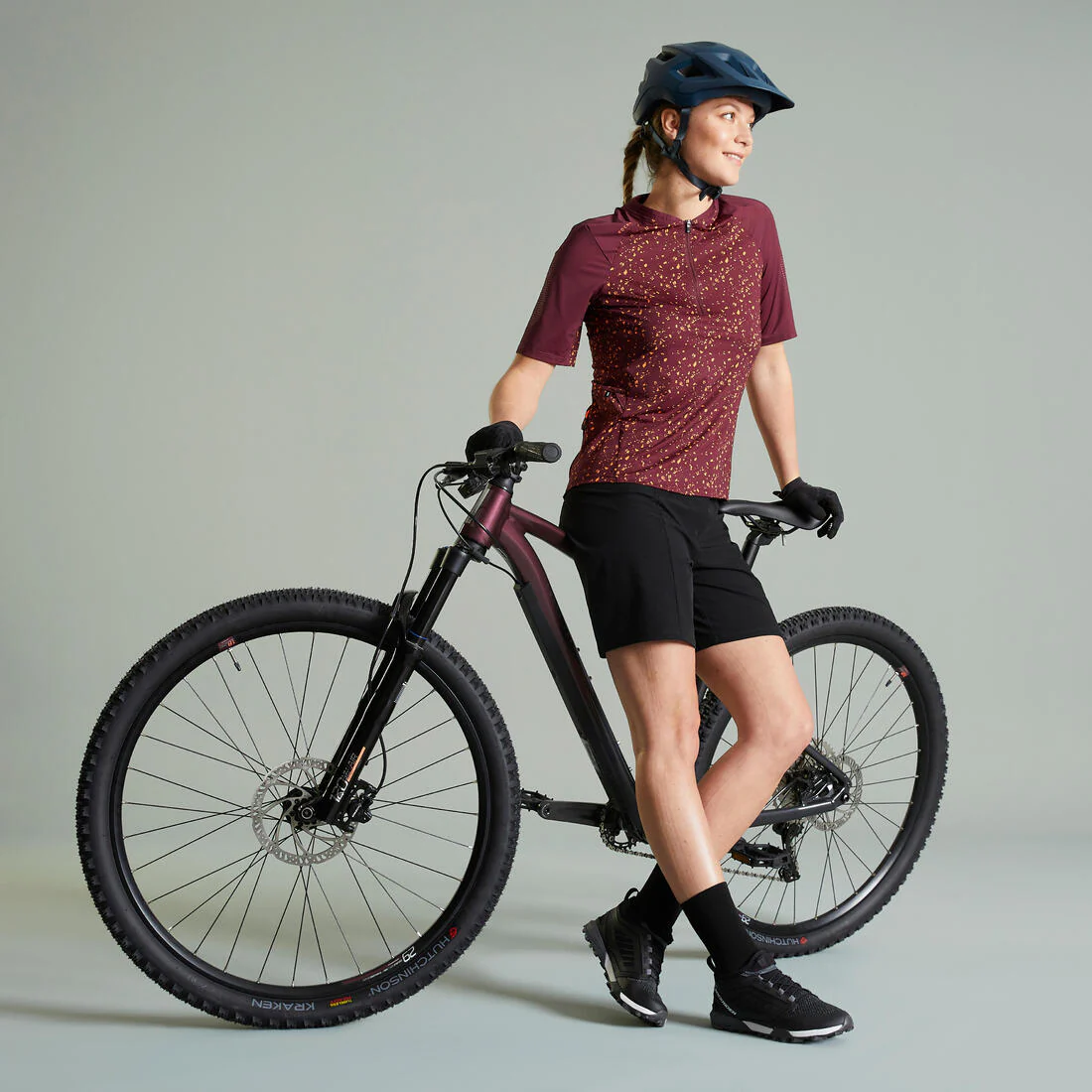Women's MTB Cargo Shorts - Black - Image 10