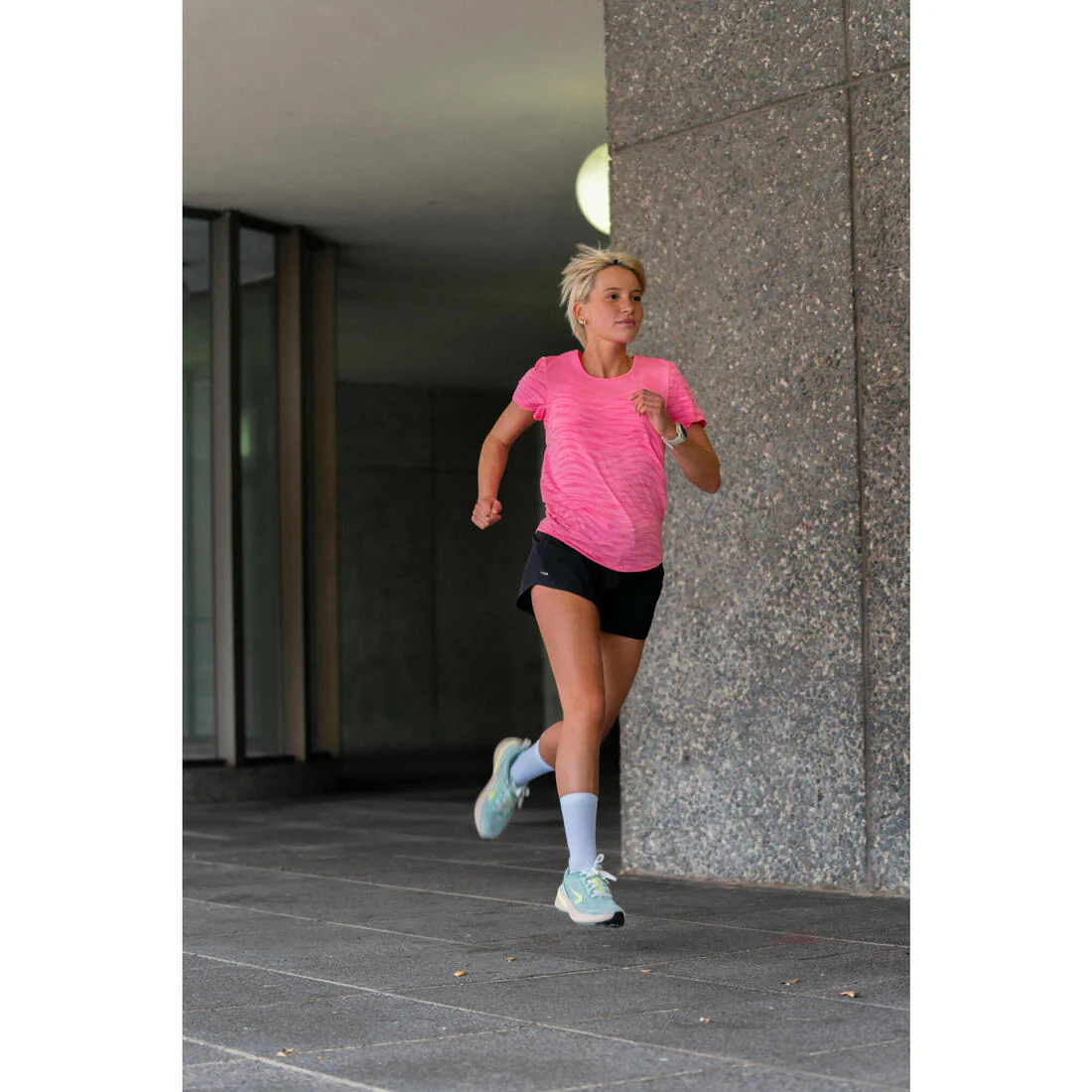 Women's Running & Trail Running Breathable Shorts KIPRUN Run 500 Dry - Image 7