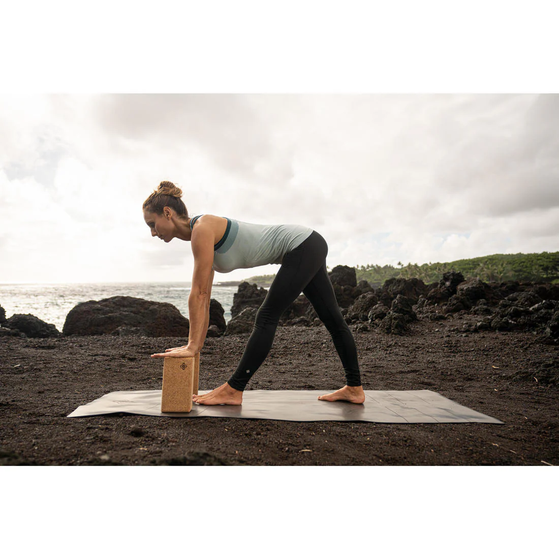 Women's Second-Skin Effect Yoga Leggings - Image 9